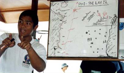 Professional Dive Briefings before each Dive